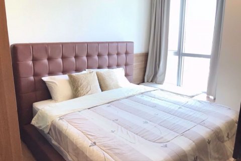 Condominio de 1 dormitorio en Khlong Toei, Bangkok, Tailandia № 76536 - foto 6