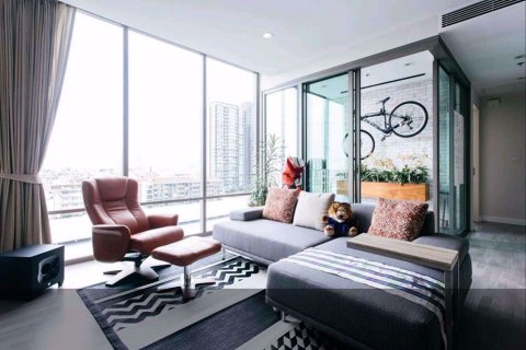 Condo à Khlong San, Bangkok, Thaïlande, 2 chambres  № 76535