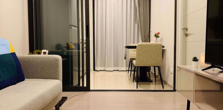 Condo à Bangkok, Thaïlande, 1 chambre à Quintara Treehaus Sukhumvit 42  № 77456