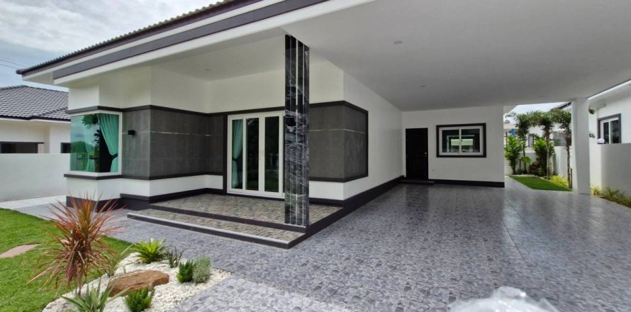 Chalet de 3 dormitorios en Pattaya, Tailandia № 123314