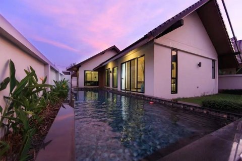 Villa à Pattaya, Thaïlande 4 chambres № 123316