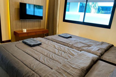 Chalet de 4 dormitorios en Pattaya, Tailandia № 123316 - foto 19