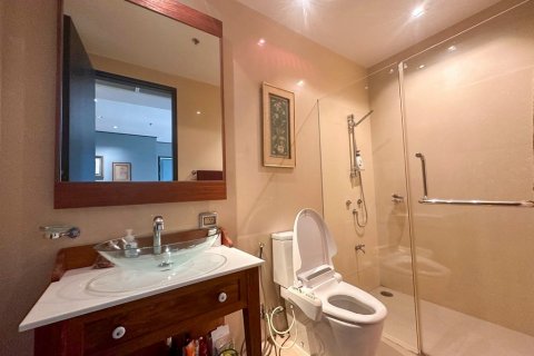 Condominio de 2 dormitorios en Bangkok, Tailandia № 104990 - foto 16