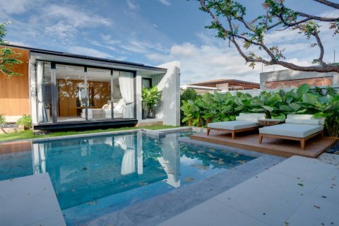 Chalet de 5 dormitorios en Grand Avenue, Phuket, Tailandia № 80531