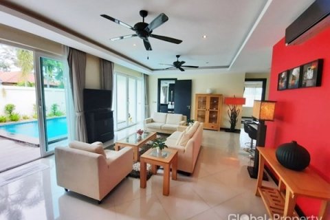 Haus in Pattaya, Thailand 4 Schlafzimmer № 100753 - Foto 22