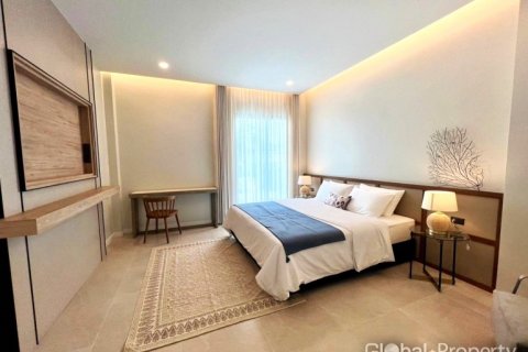 Casa de 3 dormitorios en Pattaya, Tailandia № 100751 - foto 11