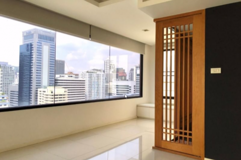 Condominio de 3 dormitorios en Watthana, Bangkok, Tailandia № 123656 - foto 2