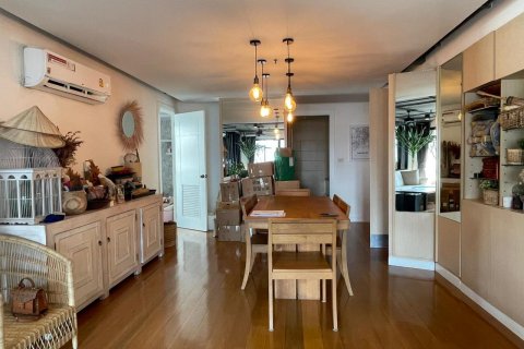 Condo à Watthana, Bangkok, Thaïlande, 3 chambres  № 123650