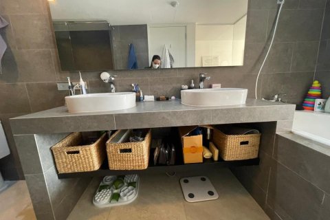 Condo in Watthana, Bangkok, Thailand, 3 bedrooms  № 123650 - photo 28