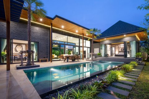 Chalet de 4 dormitorios en Rawai, Tailandia № 71635