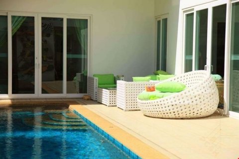Casa de 5 dormitorios en Pattaya, Tailandia № 75975 - foto 6