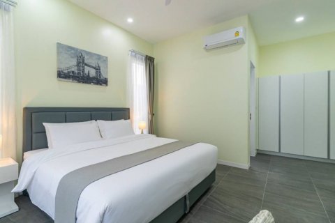 Chalet de 3 dormitorios en Phuket, Tailandia № 132770 - foto 9