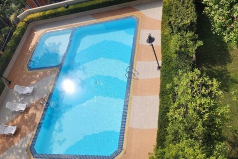 Condominio de 4 dormitorios en Bangkok, Tailandia № 132765 - foto 7