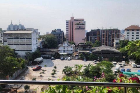 Condominio de 4 dormitorios en Bangkok, Tailandia № 132765 - foto 5