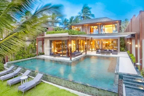 Casa de 5 dormitorios en Phang Nga, Tailandia № 130958
