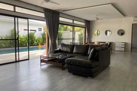Chalet de 4 dormitorios en Phuket, Tailandia № 124618 - foto 8