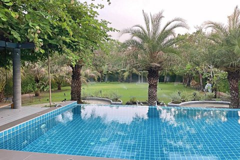 Casa de 3 dormitorios en Hua Hin, Tailandia № 125107 - foto 11