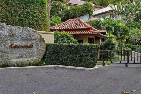 Chalet de 4 dormitorios en Phuket, Tailandia № 107957 - foto 15