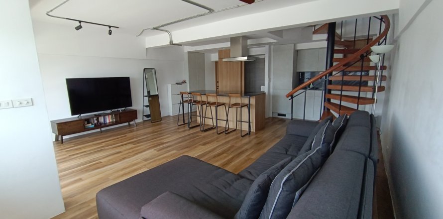 Condominio de 2 dormitorios en Watthana, Bangkok, Tailandia № 132268