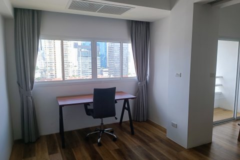 Condominio de 2 dormitorios en Watthana, Bangkok, Tailandia № 132268 - foto 18