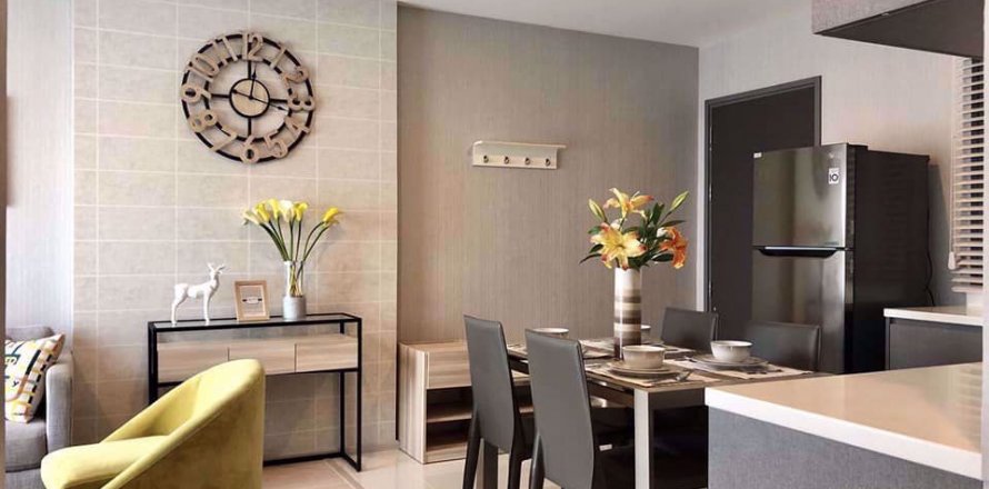 Condominio de 2 dormitorios en Bangkok, Tailandia en Rhythm Rangnam  № 78079