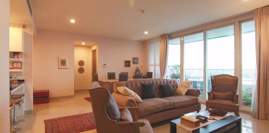 Condo à Khlong San, Bangkok, Thaïlande, 3 chambres № 76093