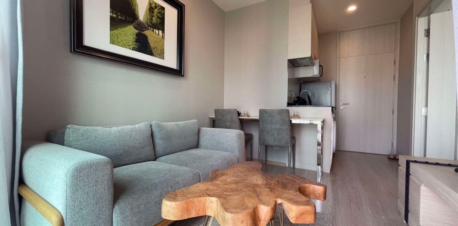 Condominio de 1 dormitorio en Huai Khwang, Bangkok, Tailandia № 76092