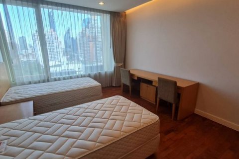 คอนโดมิเนียมในวัฒนา, กรุงเทพฯ, ประเทศไทย, 3 ห้องนอน № 123697 - รูปถ่าย 2