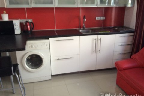 Casa de 5 dormitorios en Pattaya, Tailandia № 132368 - foto 7