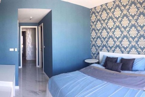 Condominio de 2 dormitorios en Bang Kho Laem, Bangkok, Tailandia № 77063 - foto 3