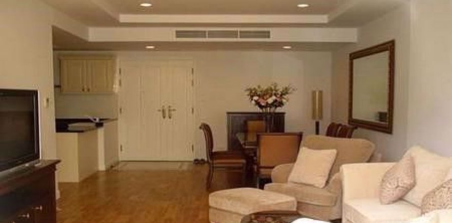 Condominio de 2 dormitorios en Bangkok, Tailandia en Baan Nunthasiri
№ 111186