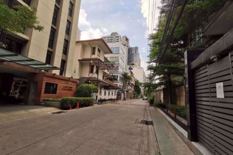 Off-plan Siri On 8
in Bangkok, Thailand № 47223 - photo 12