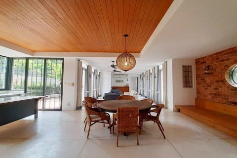 Casa de 4 dormitorios en Hua Hin, Tailandia № 125267 - foto 6
