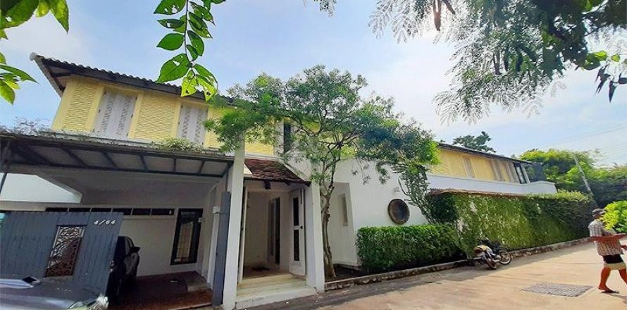 Casa de 4 dormitorios en Hua Hin, Tailandia № 125267