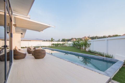 Casa de 3 dormitorios en Hua Hin, Tailandia № 125269 - foto 8