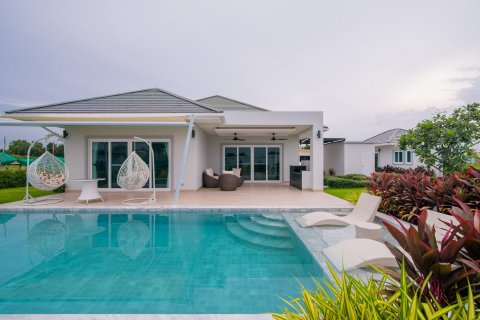Casa de 3 dormitorios en Hua Hin, Tailandia № 125270