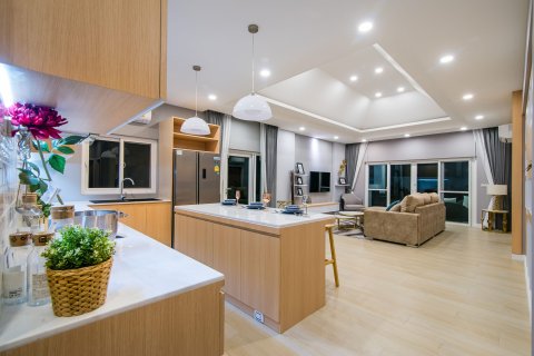 Casa de 3 dormitorios en Hua Hin, Tailandia № 125270 - foto 15