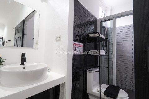 Casa de 3 dormitorios en Bang Lamung, Tailandia № 123515 - foto 14