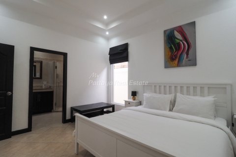 Casa de 3 dormitorios en Bang Lamung, Tailandia № 123515 - foto 10