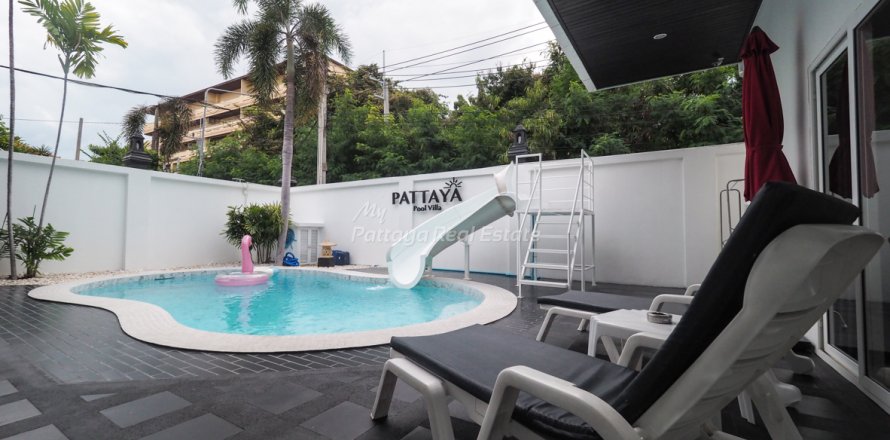 Casa de 3 dormitorios en Bang Lamung, Tailandia № 123515