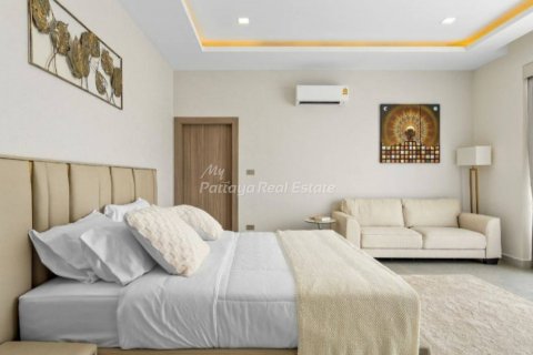 Casa de 7 dormitorios en Pattaya, Tailandia № 123512 - foto 6