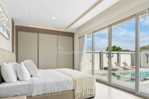 Casa de 7 dormitorios en Pattaya, Tailandia № 123512 - foto 5