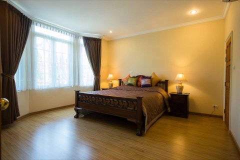 Casa de 9 dormitorios en Chiang Mai, Tailandia № 126320 - foto 5