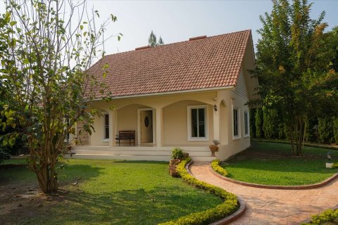 Casa de 9 dormitorios en Chiang Mai, Tailandia № 126320 - foto 14