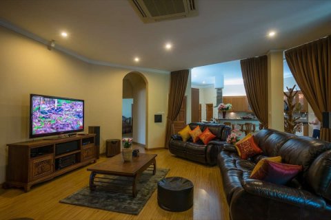 Casa de 9 dormitorios en Chiang Mai, Tailandia № 126320 - foto 3