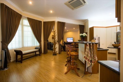 Casa de 9 dormitorios en Chiang Mai, Tailandia № 126320 - foto 20