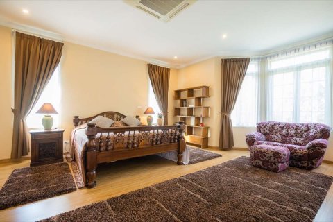 Casa de 9 dormitorios en Chiang Mai, Tailandia № 126320 - foto 19