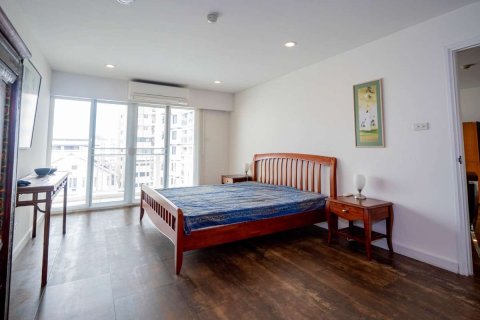 Condo in Chiang Mai, Thailand, 3 bedrooms № 126321 - photo 9