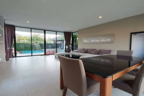 Casa de 4 dormitorios en Hua Hin, Tailandia № 125232 - foto 8
