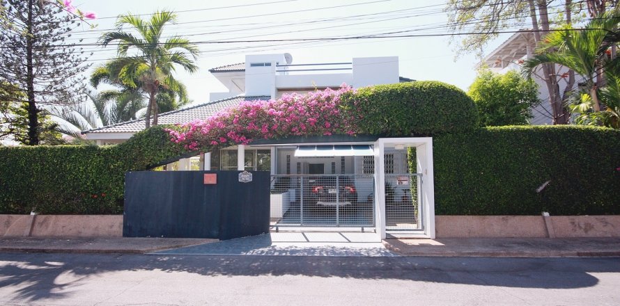 Casa de 4 dormitorios en Hua Hin, Tailandia № 125237